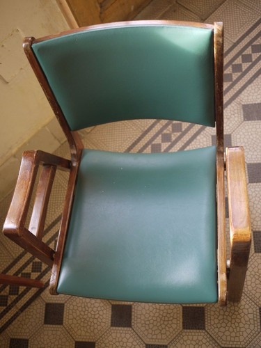 Collectable rare Pair of Retro MidCentury Modern Style Chair by František JIRÁK - Picture 3 of 4