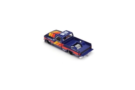 KAIDO☆HOUSE CHEVROLET SILVERADO KAIDO WORKS V2 | ダーツ白