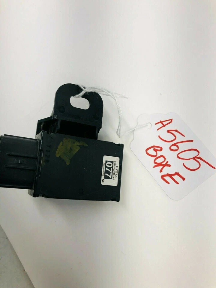 8934133110A1 2007-2011 LEXUS ES350 2010-2012 HS250h SENSOR DE ASISTENCIA DE ESTACIONAMIENTO GENUINO Foto 4 de 4