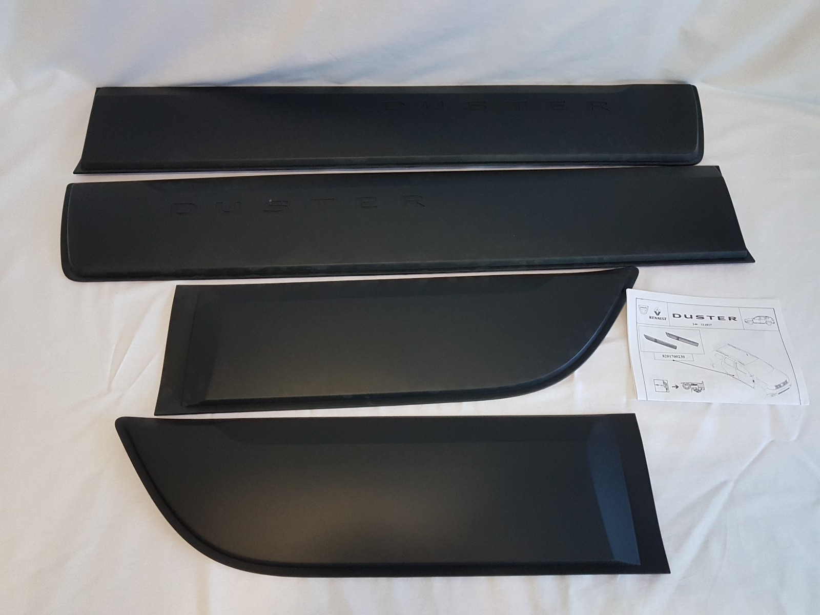 Moulures de porte Duster 2 protections latérales d'origine pour bas de caisse 2018-2025