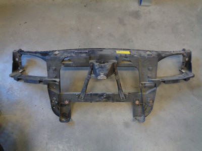 Ford Mondeo III Frontblech Schlosstr�ger 1S7X8242G0C 101606