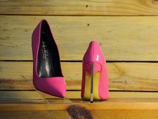 Onlymaker Hot Pink Patent Pumps