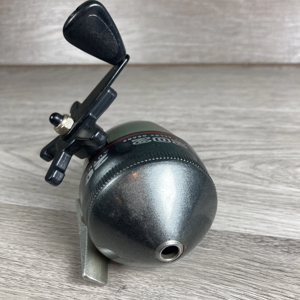 Carrete de pesca Zebco 202 gris vintage Foto 2 de 3