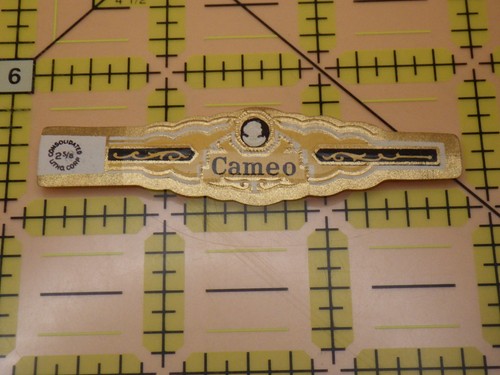Vintage Cameo Cigar Band Consolidated Litho Corp Gold Embossed Ephemera