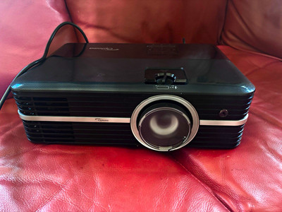Optoma UHD51A 4K UHD DLP Beamer 2400 ANSI 500000:1 HDMI VGA LAN Schwarz