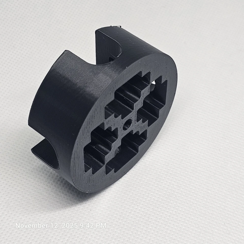 Hub For Ground Blind - Image 4 of 4