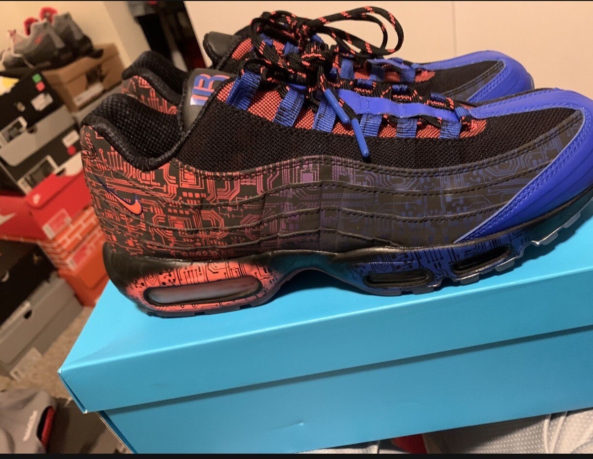 靴 Nike AirMax 95 Premium DB BG Doernbecher Air Max 95 Premium 'Doernbecher Freestyle' Release Date