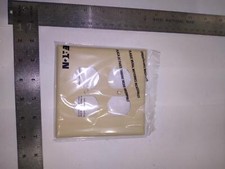 EATON PJ82V-SP-L DUPLEX WALLPALTE ... BOX OF 20