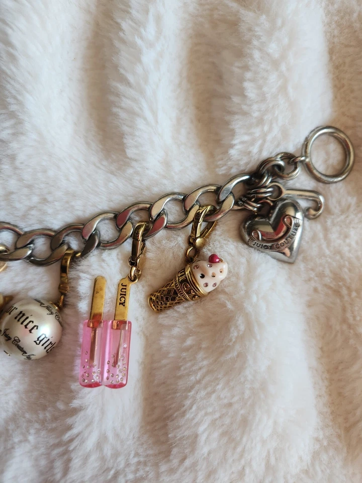 juicy couture charm bracelet with charms - Image 3 of 4