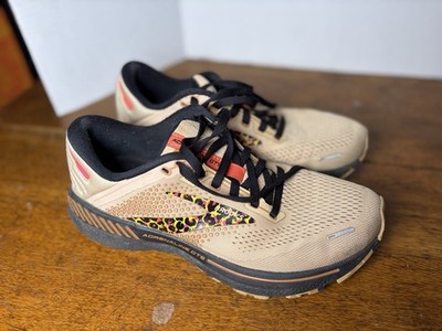Brooks Adrenaline GTS 22 Running Shoes Women s Size 8 Leopard Sneakers