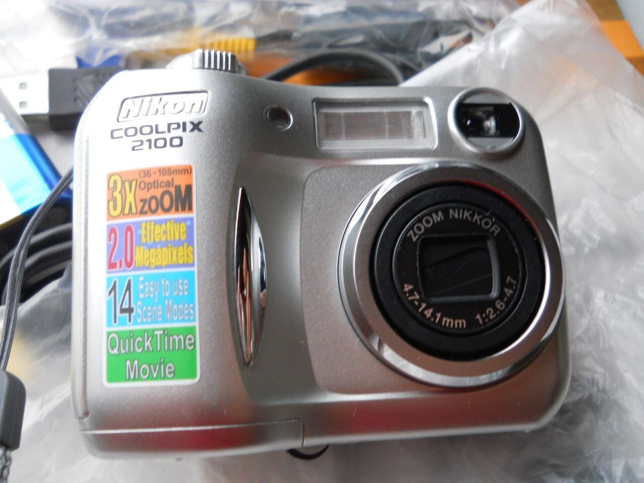 Nikon CoolPix 2100 Compact Digital Camera with Box eBay