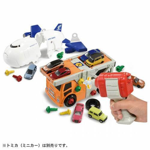 NEW Takara Tomy Tomica World Kumikae Action! Carrier Car & Cargo