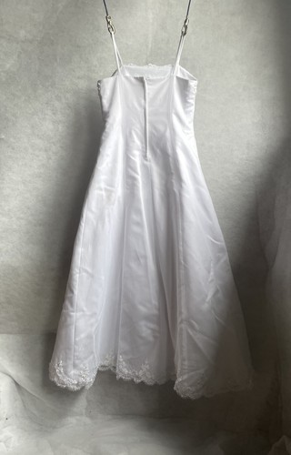 David’s Bridal Mädchen elfenbeinfarbenes Kleid Größe 8 Stil H8475 Blumenmädchen oder Kommunion - Bild 3 von 5