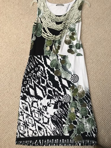 Feraud Stylish Stretch Summer Beach Dress Size 12 - Worn Once - Picture 4 of 8