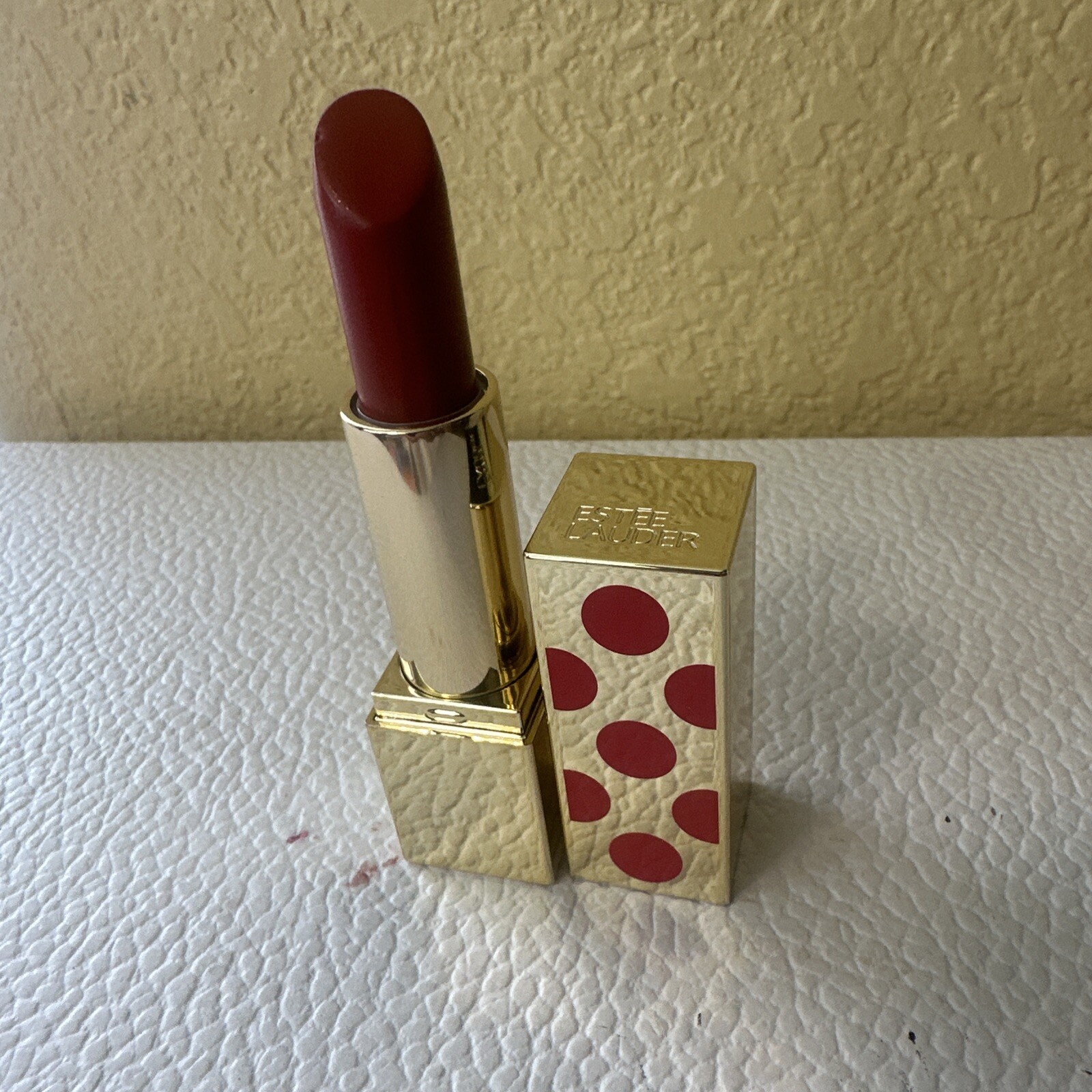 Estee Lauder Pure Color Envy Matte Sculpting Lipstick 333 Persuasive