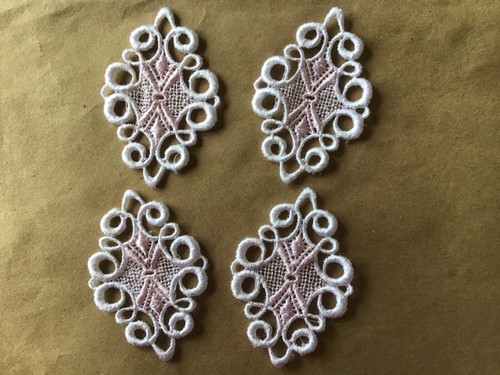 11 PCS LOVELY WHITE/PINK MEDALLION RAYON VENISE APPLIQUE