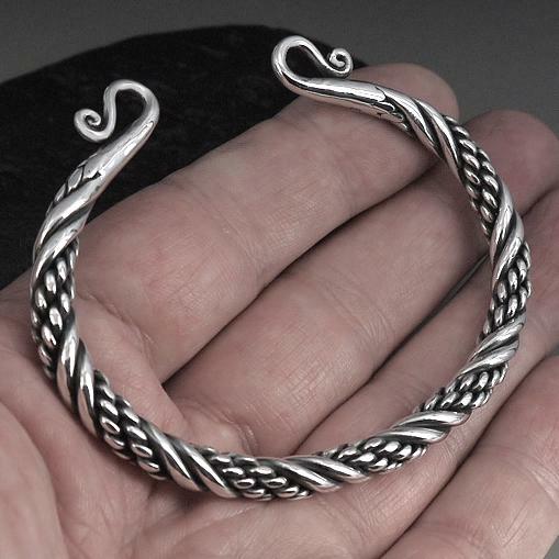 アクセサリー NEEDLES Bracelet - 925 Silver Silver sewing needle cuff bracelet – SilverBlueberry