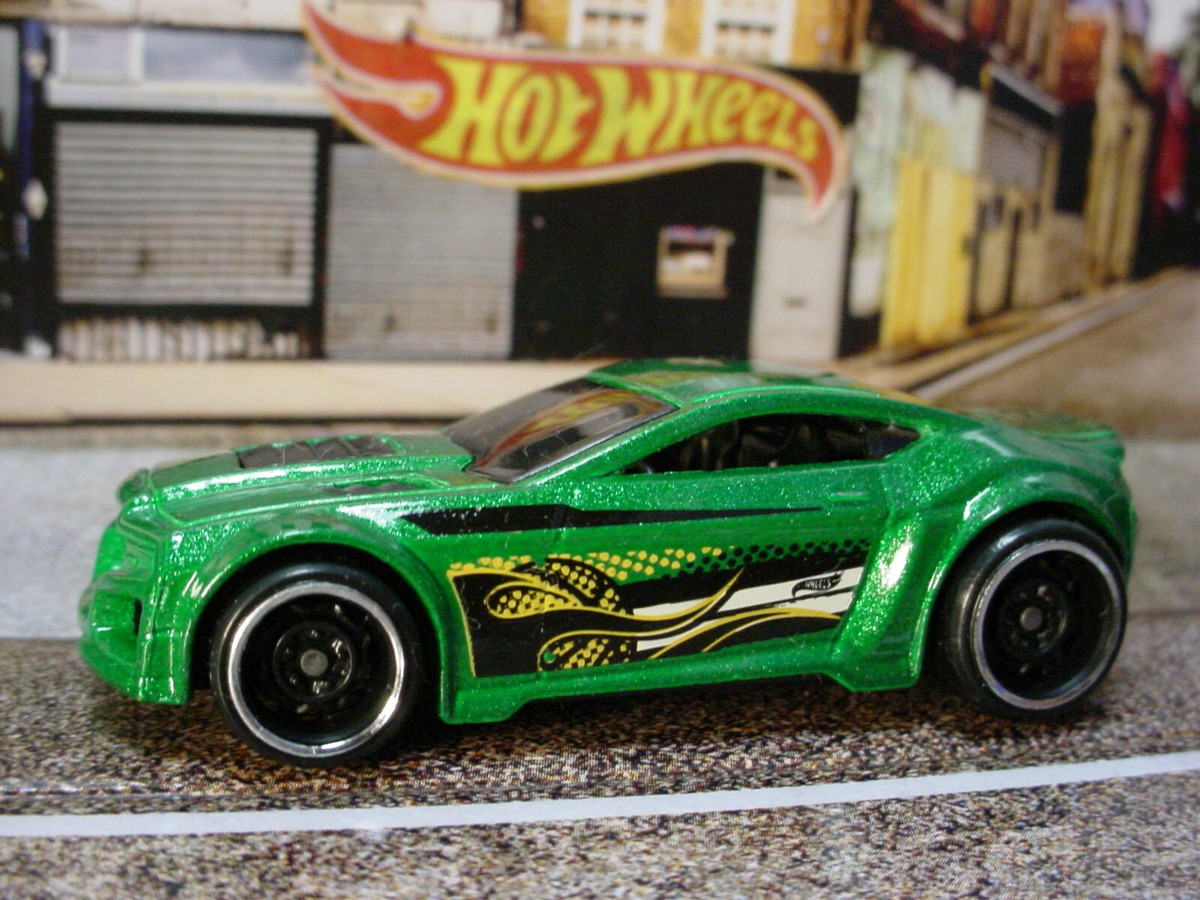 2022 Hot Wheels TORQUE TWISTER ☆ green ;basketball 🏀 Multi