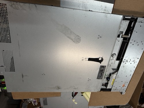 Dell PowerEdge R440 4LFF 3.5" 2x Xeon Silver 4110 32GB 2PSU PERC H330 NO Cover - Picture 6 of 18