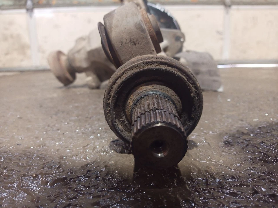 3.31 Ratio Front Carrier Axle from 2017 Ford Expedition 11474981 Foto 4 de 4