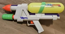 Vintage 1994 Larami Super Soaker XP 55 Extra Power Air Pressure Water Squirt Gun