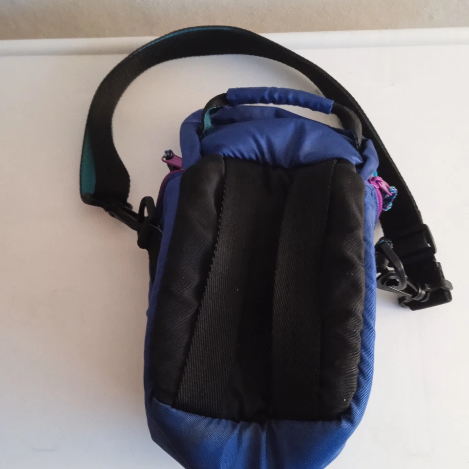 Samsonite World Sport Pequeño Bolso Acolchado para Cámara Modelo #25 Correa para el Hombro/Cinturón Años 80’s Foto 4 de 4