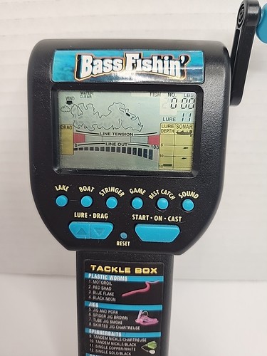 Vintage Radica Bass Fishin' 3732 Handheld Electronic Fishing Game 1996 - Picture 8 of 12