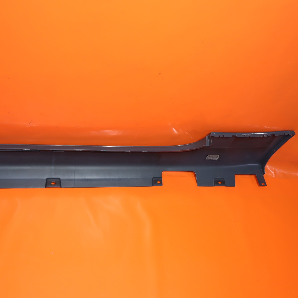 Rolls-Royce Wraith 2014-2018 Left Rocker molding P/N 51777301423