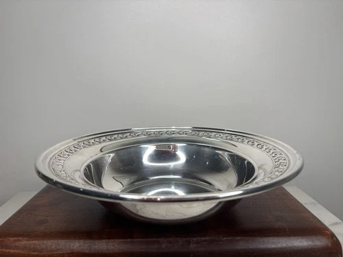 Vintage Reed & Barton Classic Rose Silver Plate #1204 10” Dish
