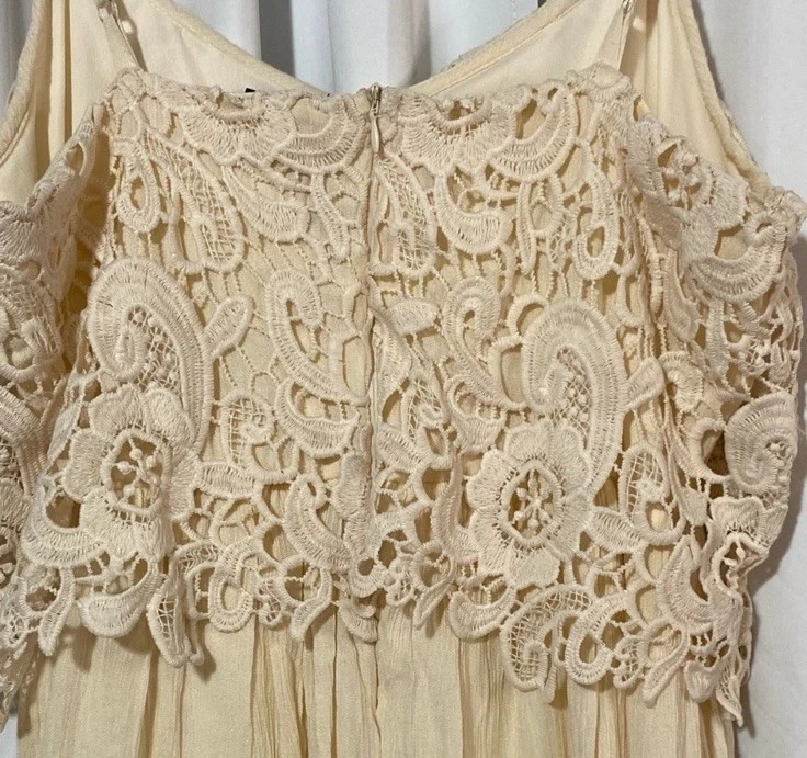 Vestido Babydoll Three Hearts Encaje Bordado Juniors Talla Mediana Boho Coqueta Foto 4 de 4