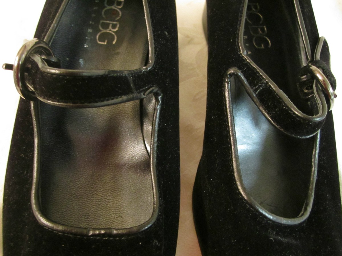 Escarpins BCBG Max Azria Velours Noir Mary Jane Pointus - Fabriqués En Italie Taille 6.5