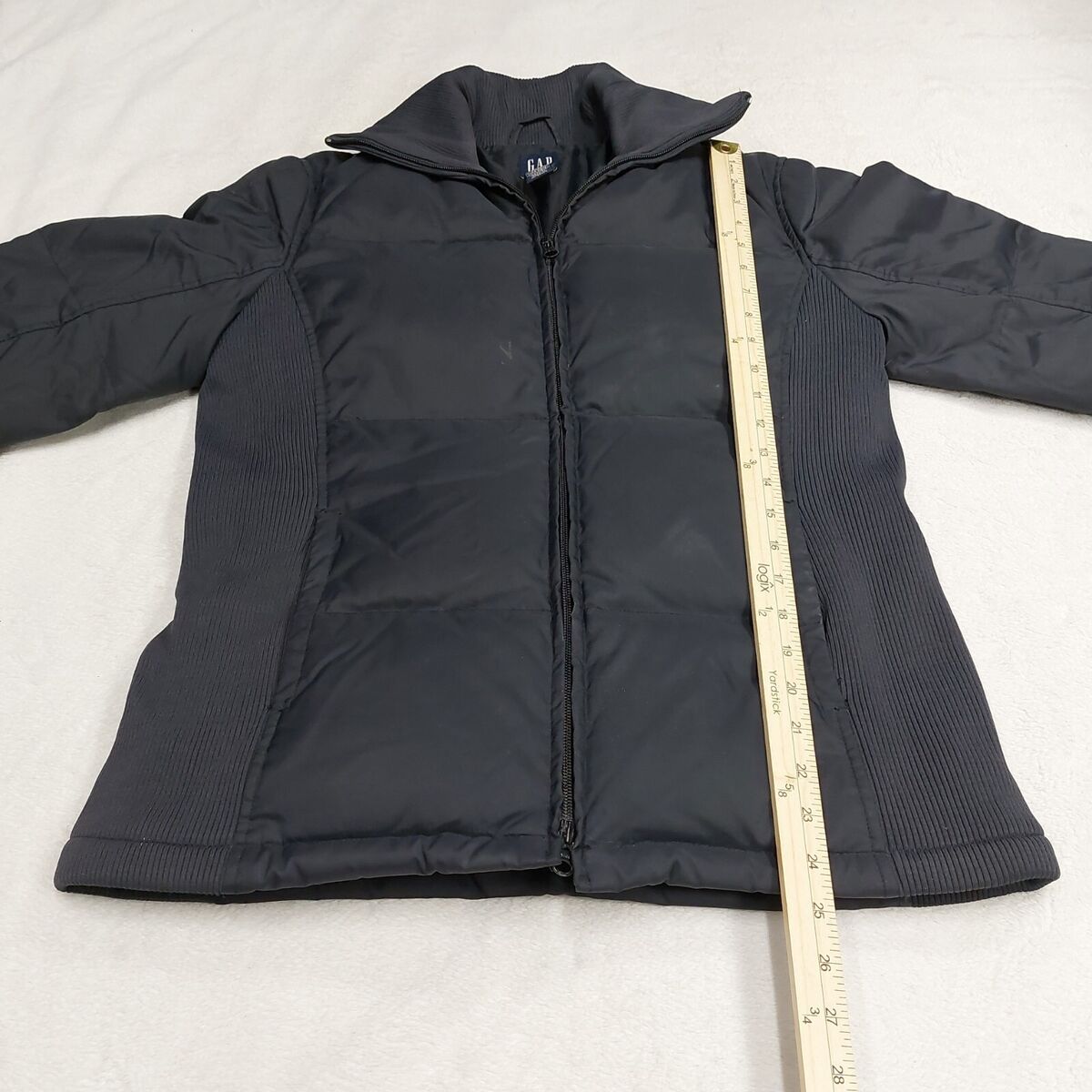 Vintage Y2K Gap Women's Black Down Filled Full-Zip Puffer Vintage Y2K Gap Women's Black Down Filled Full-Zip Puffer