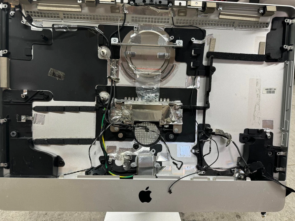 2010 Apple iMac A1311 21.5" Housing With Stand and what you see in pictures - Image 3 of 4