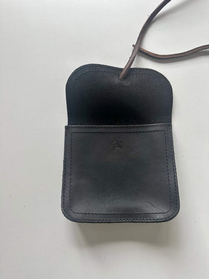 BOLSO CABLE CLÁSICO de cuero Saddleback negro marrón envolvente Foto 2 de 4