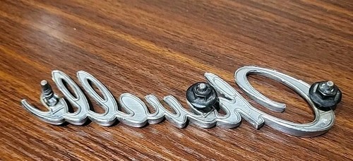 7740129 Vintage 1968 Chevrolet CHEVELLE Script OEM Emblem / Badge 6" Long metal - Picture 2 of 3