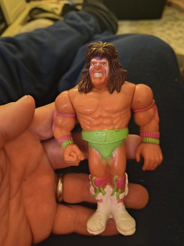 WWF Hasbro The Ultimate Warrior Action Figure 1990...
