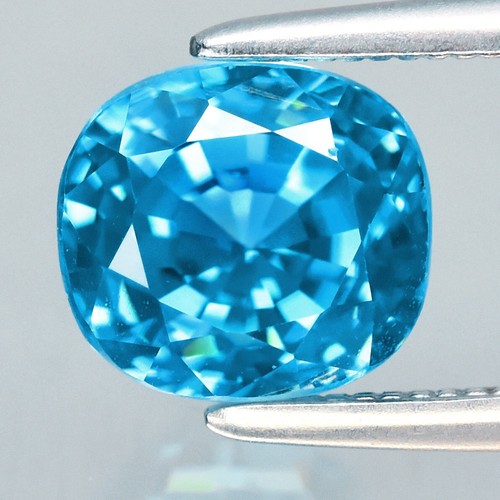 💎 2.58ct VVS Cushion Natural Blue Zircon - Gentle Heat, Cambodia Gemstone