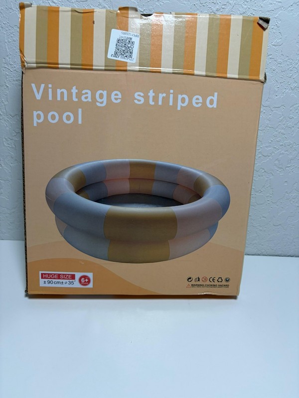 35" Vintage Striped Pool  6+ Years 