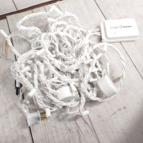 Bright Tunes String Lights w/ 4 Bluetooth Speakers 26 Foot Cord WORKS, 80 Lights - Picture 3 of 7