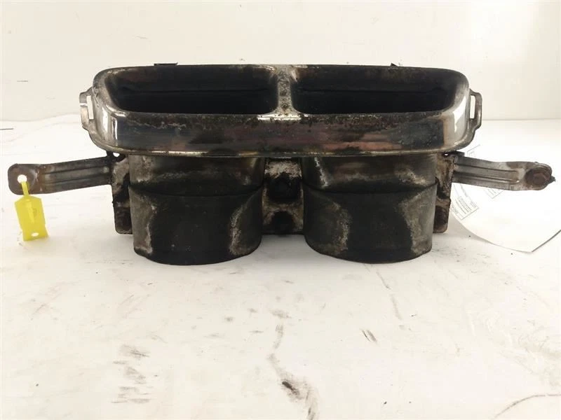 Punta de escape cromada trasera Hyundai Veloster FS 2012-2017 Foto 4 de 4