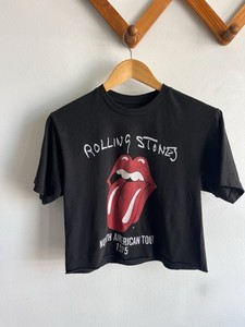Rolling Stones North American Tour 1975 Tongue Logo Black Cropped T-Shirt S