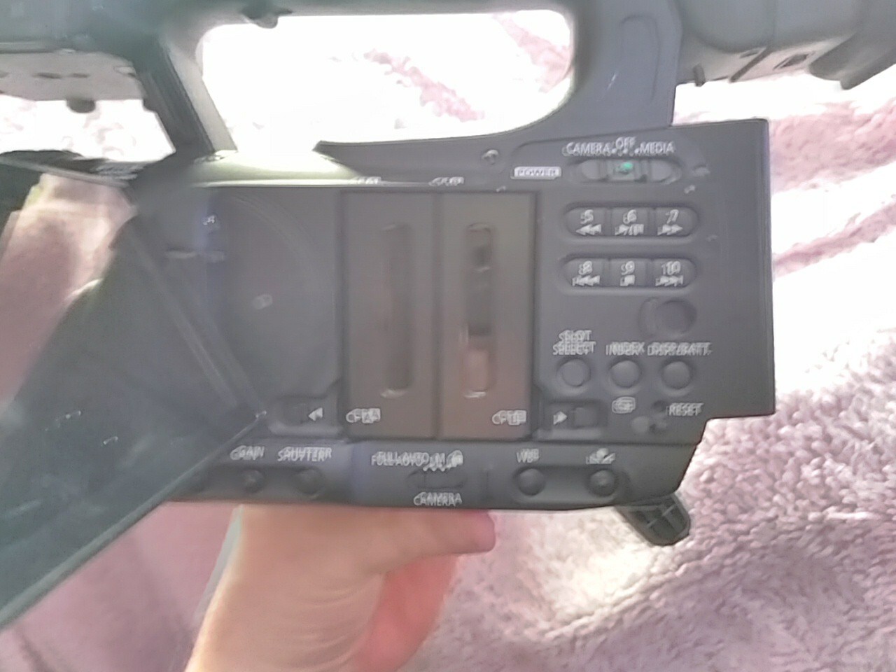 Canon XF100 HD Professional Camcorder +charger/mains,battery,CF card