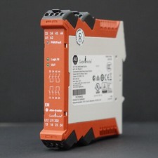 Allen Bradley 440R-EM4R2 Guardmaster Safety Relay, SER A