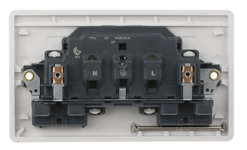 MK DOUBLE 2-GANG DP SWITCHED PLUG SOCKET WHITE LOGIC PLUS 13A - 第 2/12 張圖片