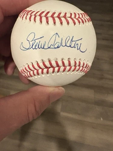 Steve Carlton Autographed Baseball Philadelphia Phillies Leaf Certified HOF