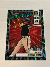 2025 DONRUSS LEO DE VRIES #11 DIAMOND MARVELS GREEN HOLO LASER PADRES SP TN3