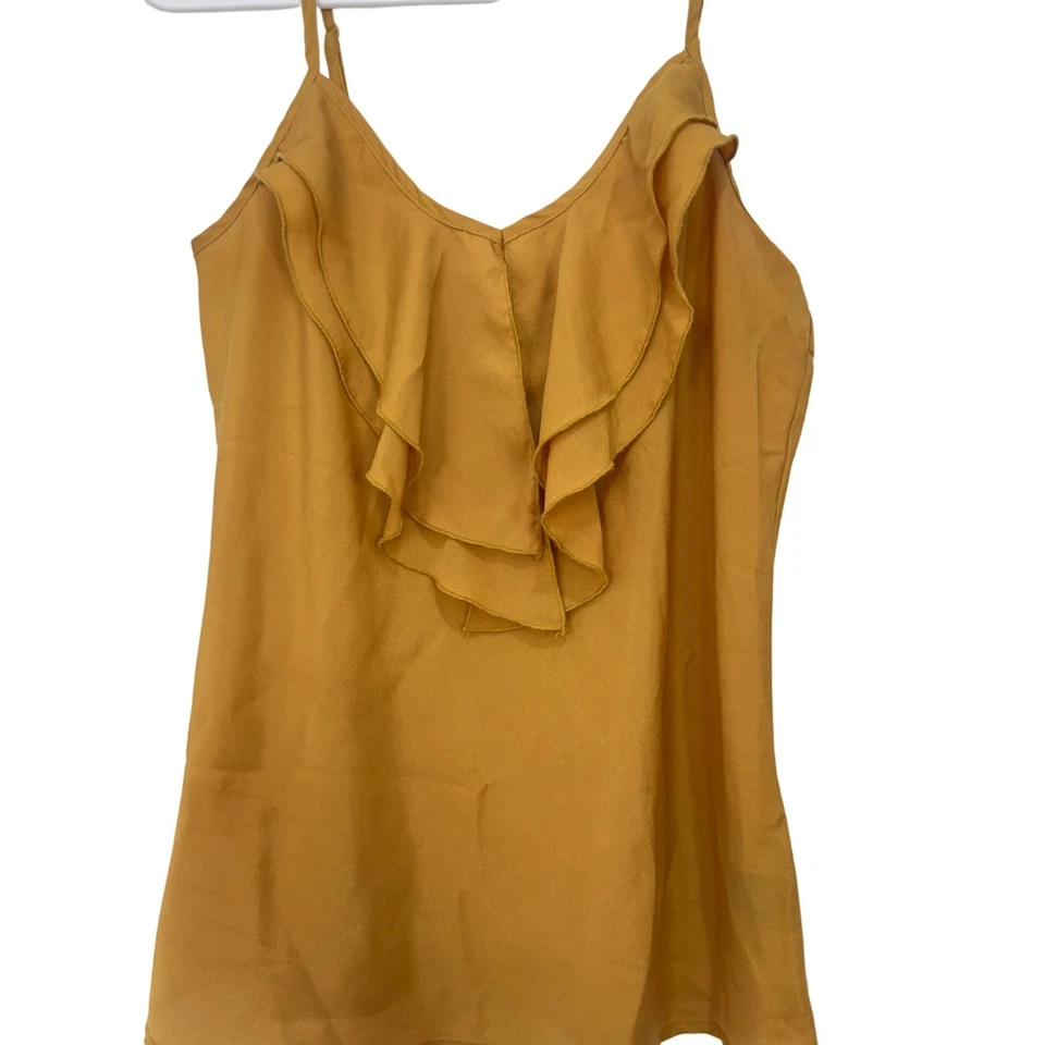 Top cami vintage Timing Y2K amarillo mostrado con volantes delanteros para mujer talla mediana Foto 2 de 4