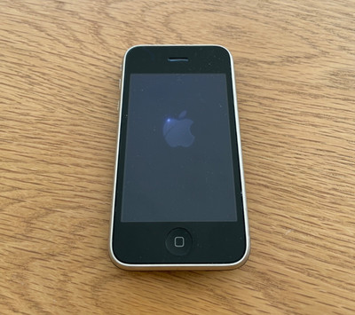 Apple iPhone 3GS - 16 GB - Schwarz A1303