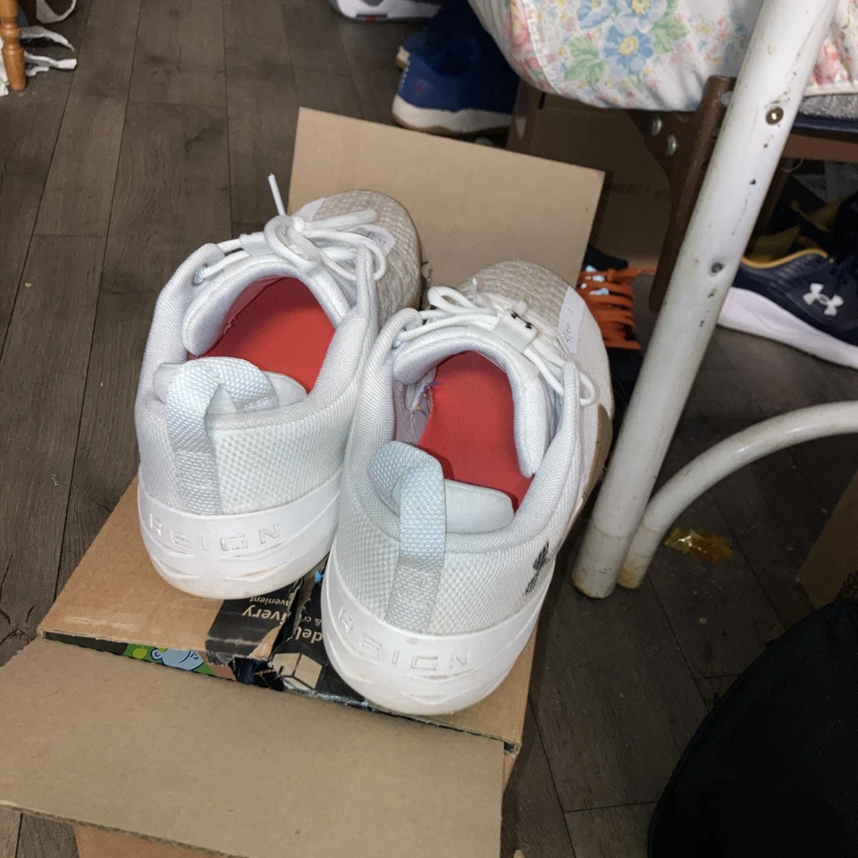 Under Armour TriBase Reign 6 12,5 para hombre Foto 4 de 4