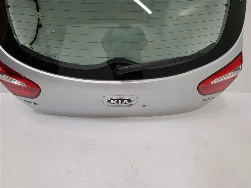 2012-2017 KIA RIO TRUNK HATCH TAILGATE SILVER Foto 2 de 4